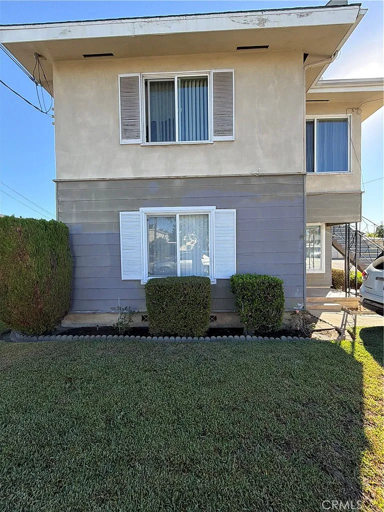 5658 Noel Dr — Photo 2