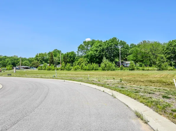 3545 Sand Dr, Newburgh, IN 47630