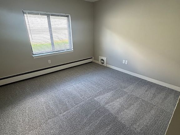 4th image of 1709 S Ferry St APT 201