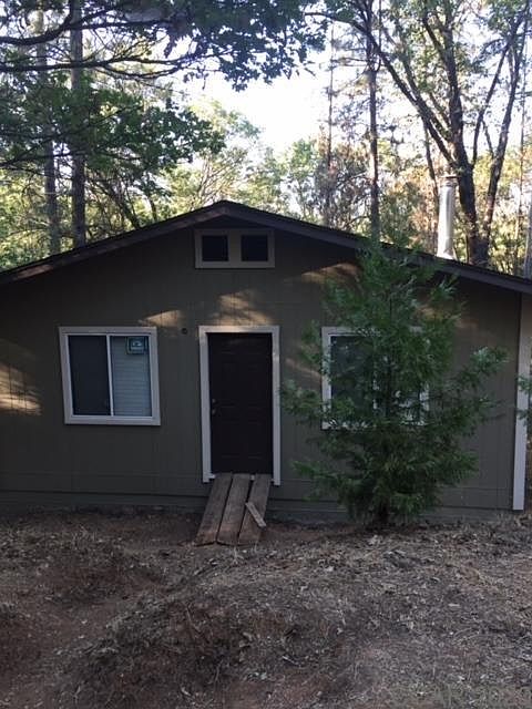 1st image of 3796 Tree Ln