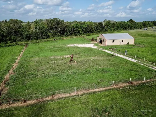 17825 Highway 383, Iowa, LA 70647