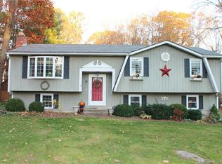 6 Berkshire Dr, East Hampton, CT 06424