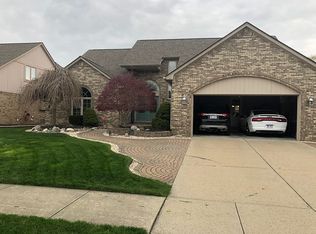 54077 Carnation Dr, Macomb, MI 48042