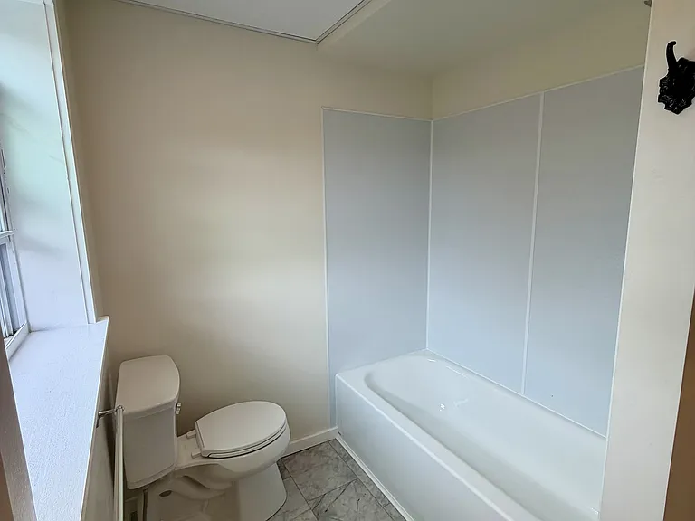 Full bath on second floor.