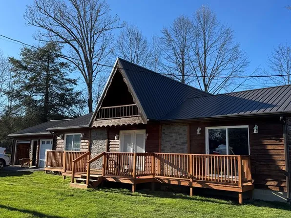 245 Whitetail Rd, Camp Creek, WV 25820