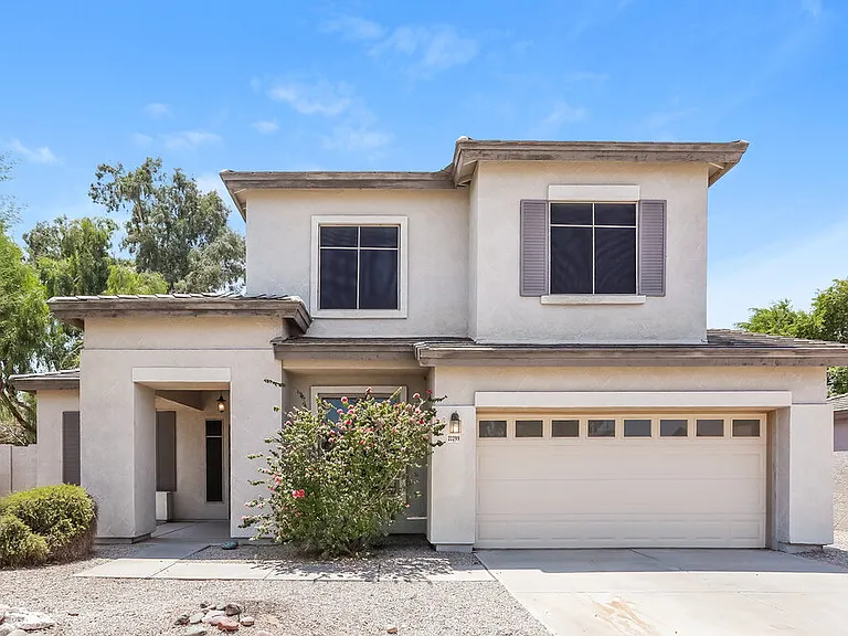 21299 E Lords Way — Photo 1