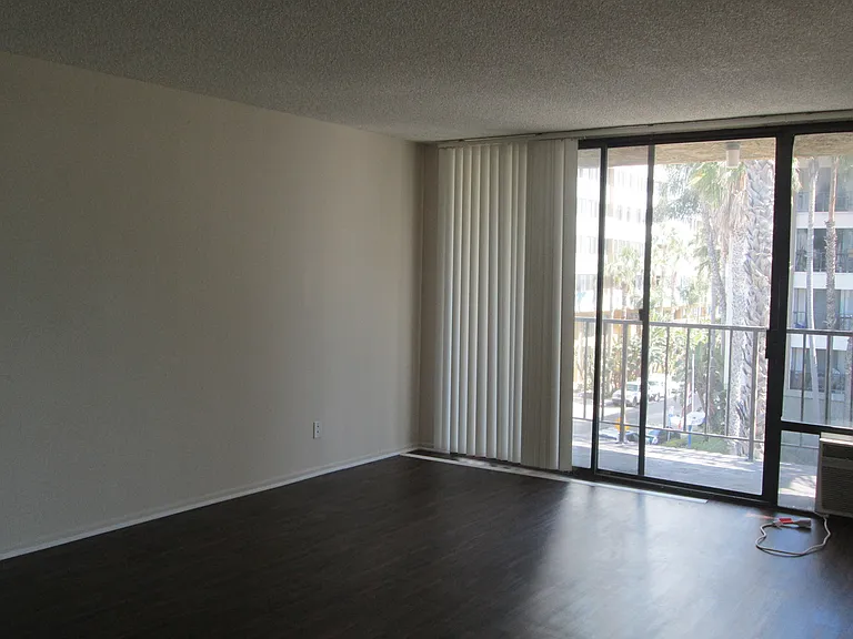 1803 Ocean Blvd #401 — Photo 2