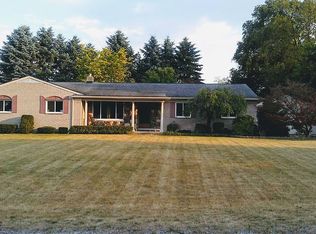 5809 Olympic Pkwy, Waterford, MI