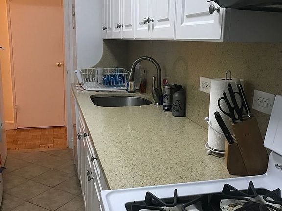 3rd image of 110 E End Ave APT 8F