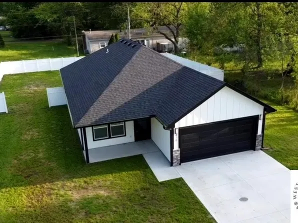 416 E 26th St, Sedalia, MO 65301