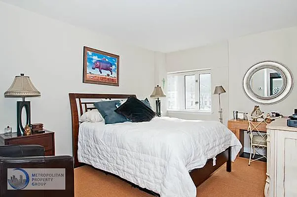 Sold by Metropolitan Property Group | media 6