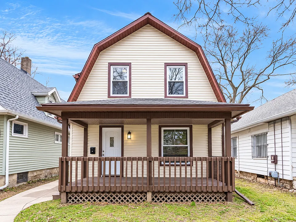 1105 May St