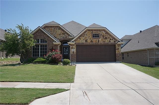 1st image of 8629 Vista Royale Dr