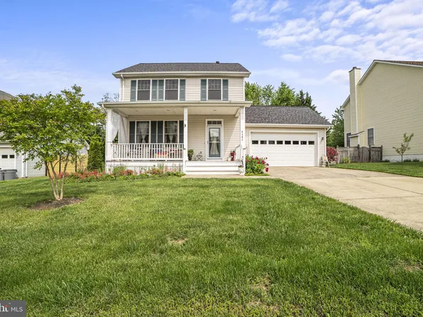 8392 Eldorado Dr, Marshall, VA 20115