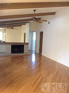 Bright Family Room with sliders to lanai