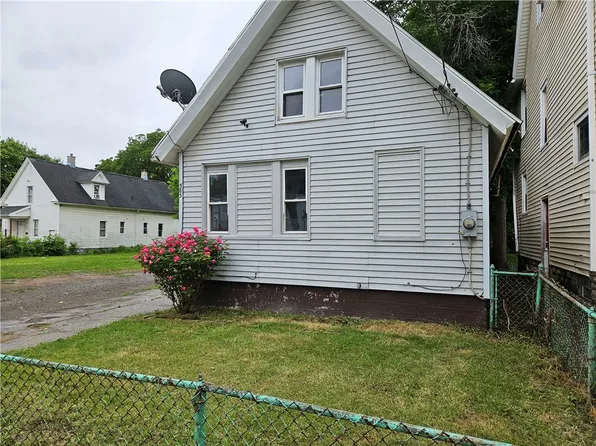 583 Child St, Rochester, NY 14606
