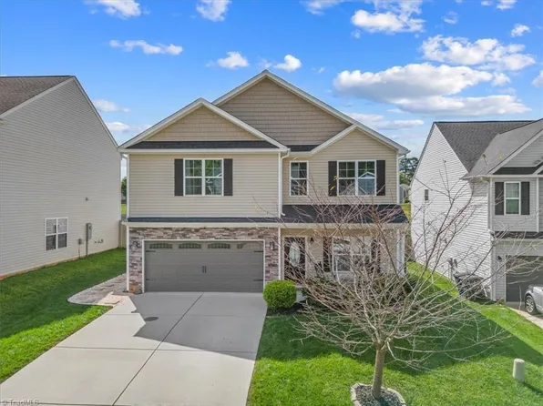 4429 Morning Ridge Ln, Winston Salem, NC 27101