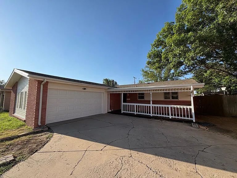 5003 Hall Ave — Photo 2