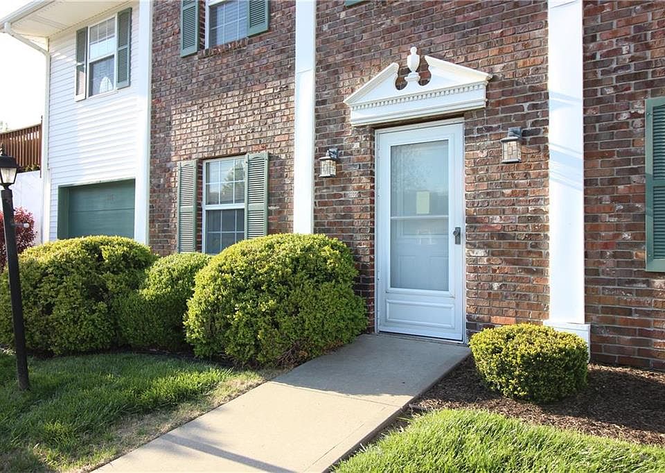 1st image of 218 E Hansen Ct