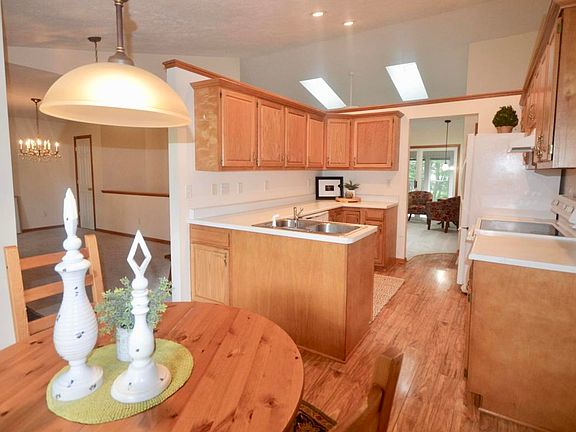 5th image of 9519 Bonita Ct