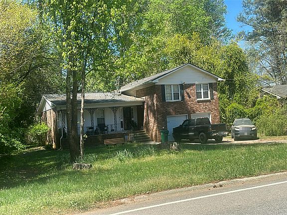 3rd image of 4143 Moore Rd