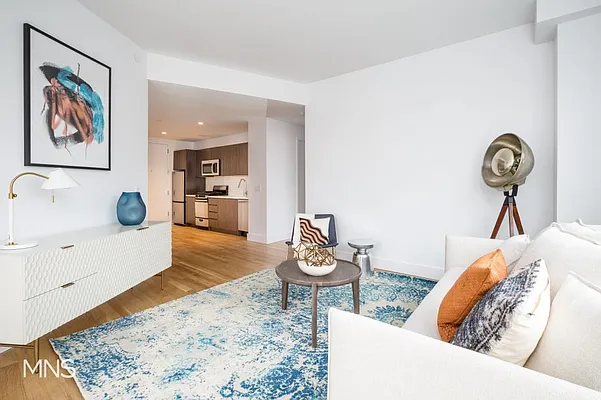 Rented by MNS Marketing | media 50