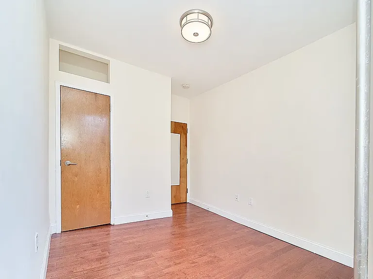 945 Saint Nicholas Ave #3A — Photo 6