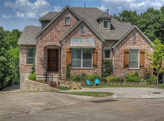 2nd image of 408 Endeavor Ct