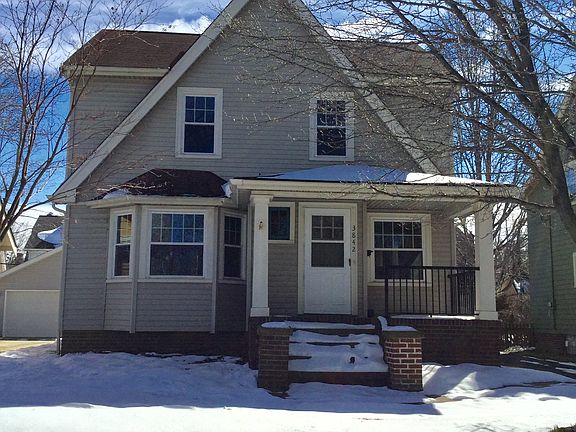 2nd image of 3842 Summit Park Ave