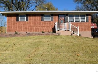 1 Pleasant Valley Ter, Arnold, MO 63010