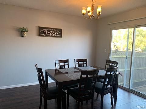 3rd image of 9 New Hope Ct
