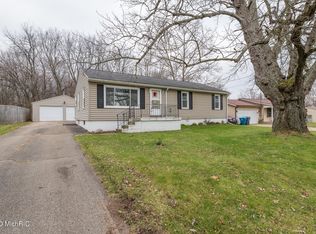2705 Corlot St, Kalamazoo, MI 49004