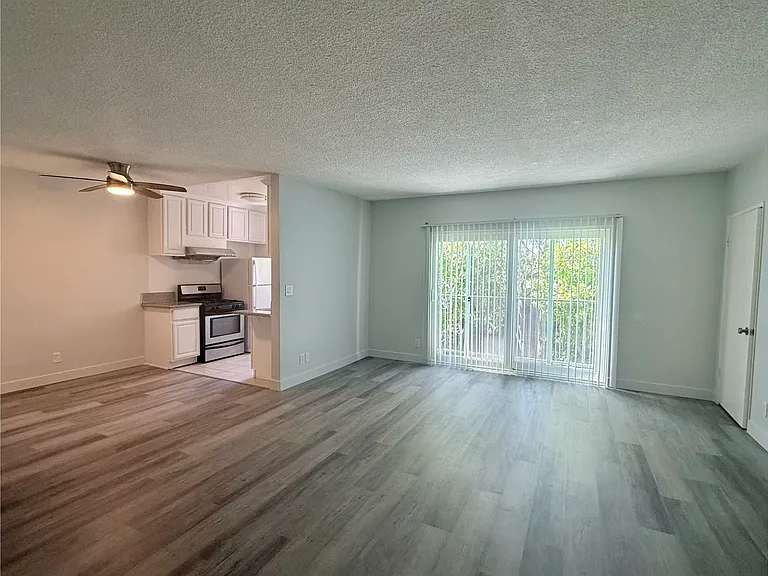 626 Maltman Ave #6 — Photo 5