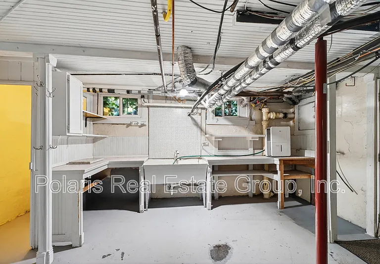 1507 Broadway St — Photo 34