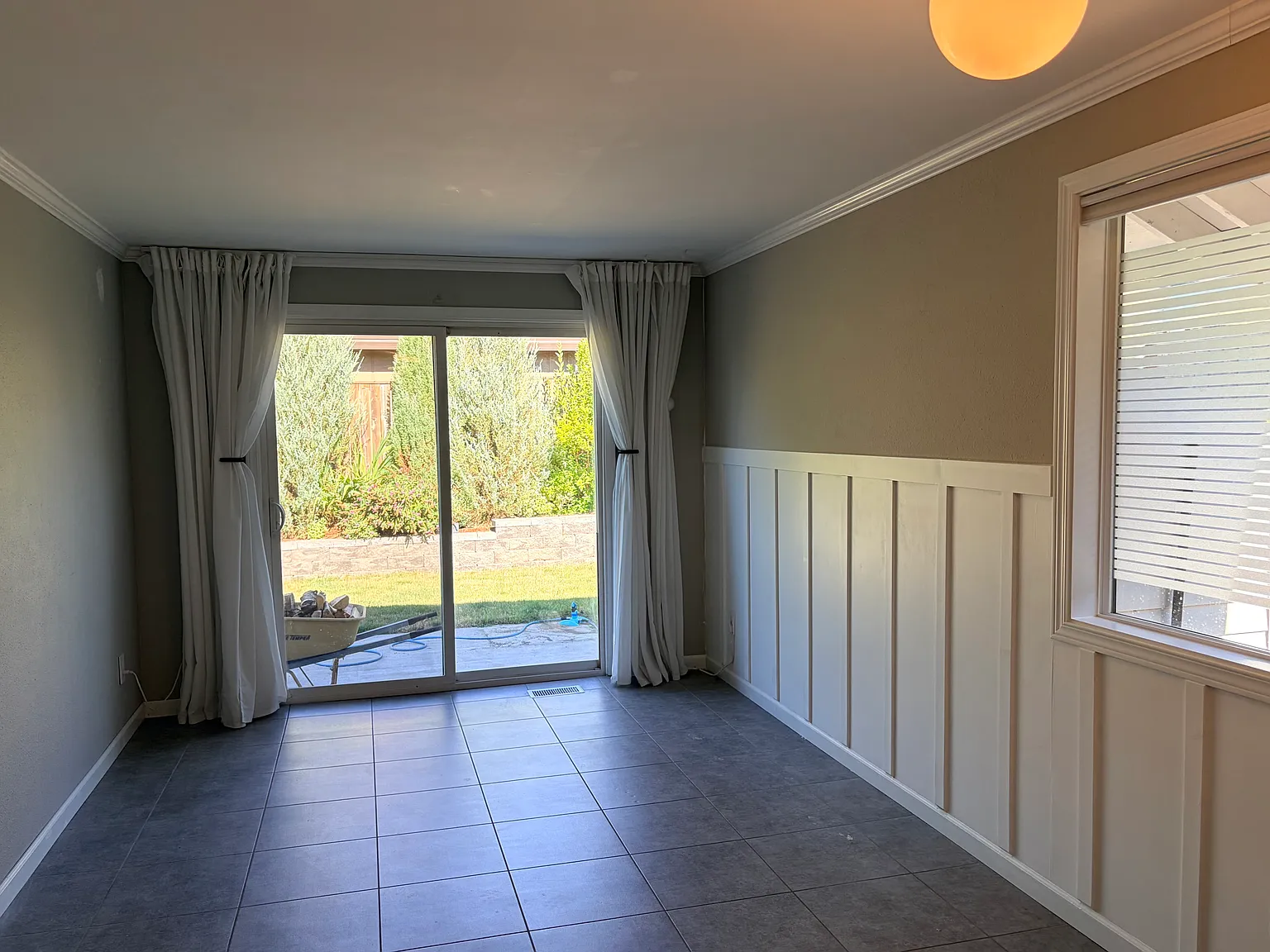 3 bed, 1.5 bath, 1254 sqft, $2,750 — Photo 4