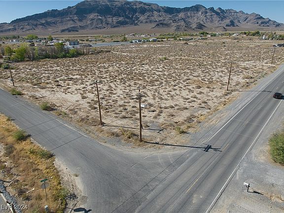 5th image of 2020 W Palm Dr