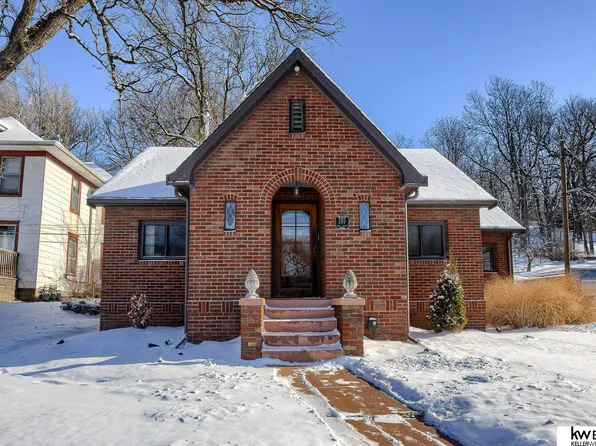 207 Park Ave, Council Bluffs, IA 51503