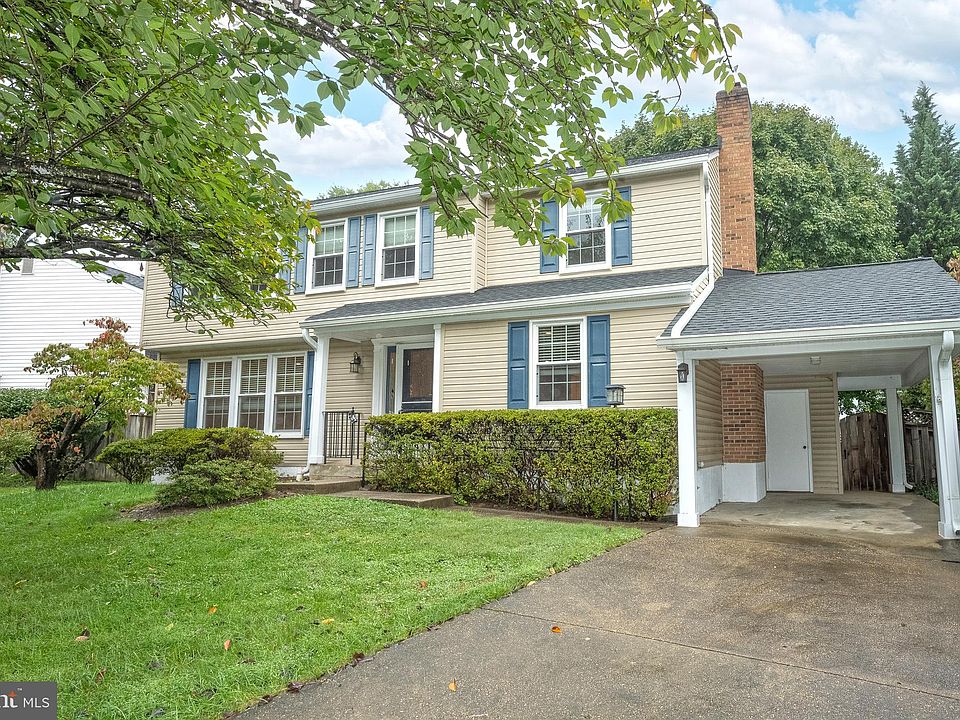 1st image of 3289 Blue Heron Dr