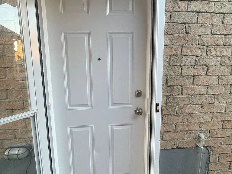 358 Kingsbridge Garden Cir #BASEMENT — Photo 2