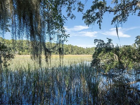 4th image of 455 Old Landing Rd