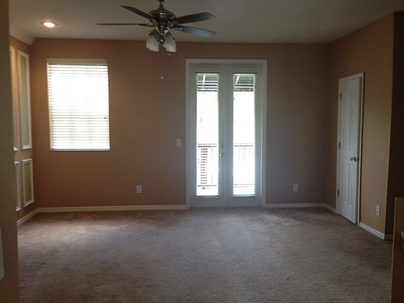 3rd image of 2916 Bayshore Pointe Dr