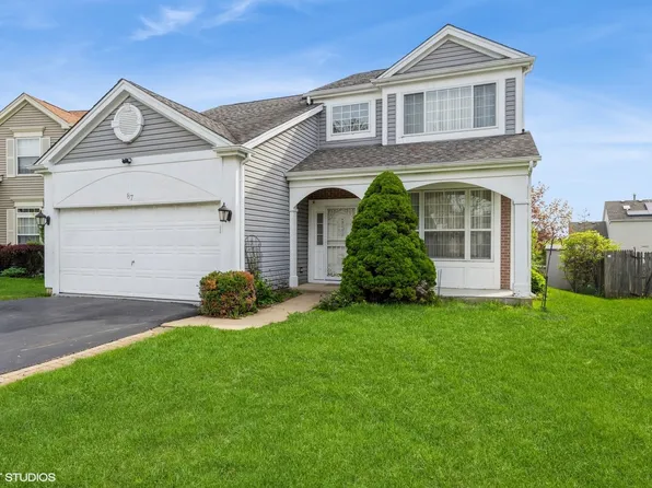 87 Summerhill Dr, Mundelein, IL 60060