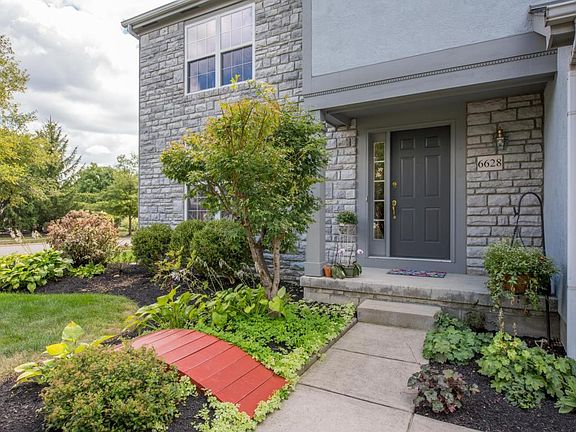 3rd image of 6628 Westbury Dr