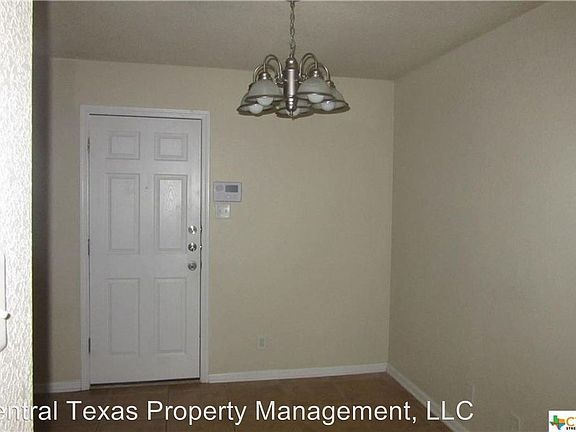 3rd image of 1600 Nicholas Cir APT B