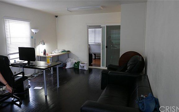 3rd image of 7352 Camellia Ave