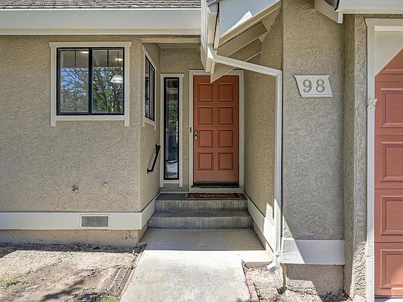 2nd image of 98 Las Positas Cir