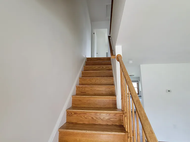 636 Chestnut St — Photo 11
