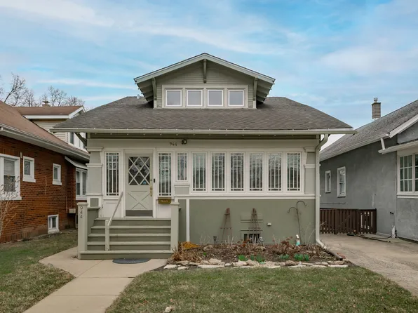 944 N Taylor Ave, Oak Park, IL 60302