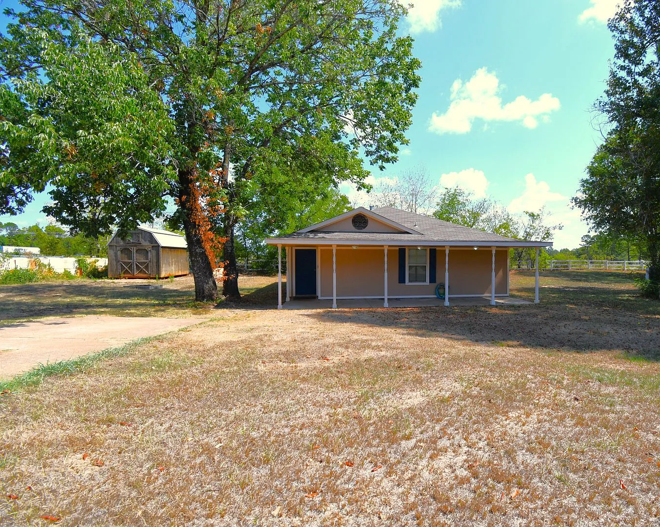 Charming 3-Bedroom Home in a Quiet Country Setting — Photo 1