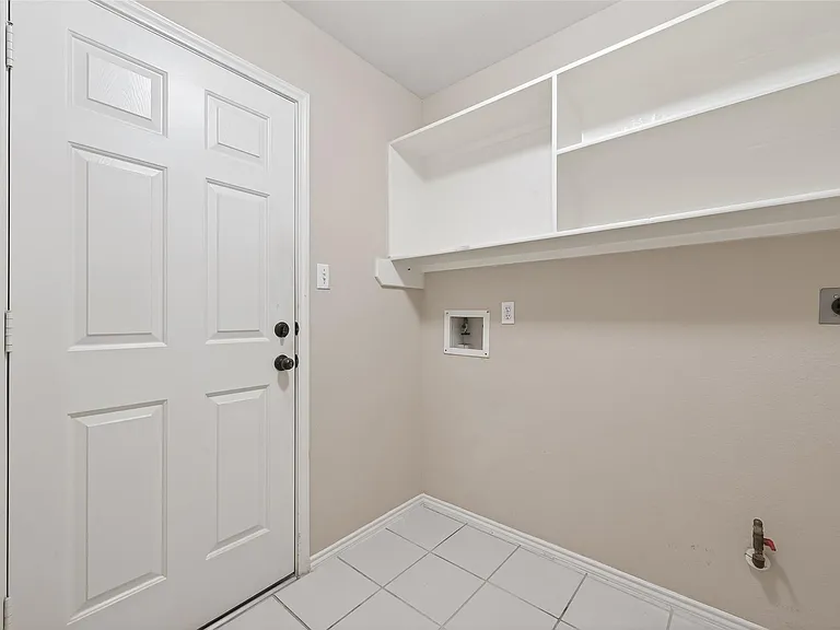 23035 Canal Rd — Photo 47